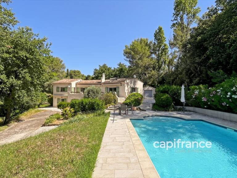 Villa à vendre 7 pièces avec piscine à BAGNOLS EN FORET (83) — photo 1