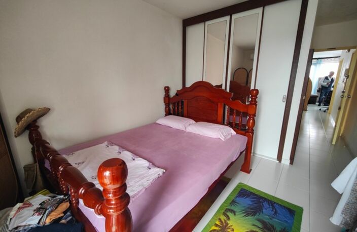 CAYENNE – Centre-ville – Appartement T2 lumineux avec loggia et balcons — photo 2