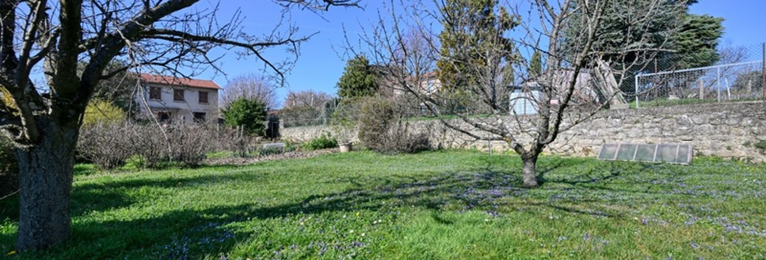 Terrain  700 m² à vendre à Millery (69390)