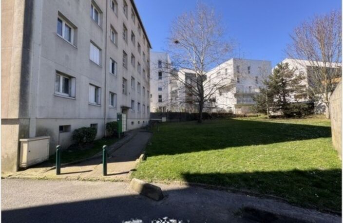Appartement à vendre 4 pièces 64M2 - CHAMPIGNY SUR MARNE (94) — photo 2