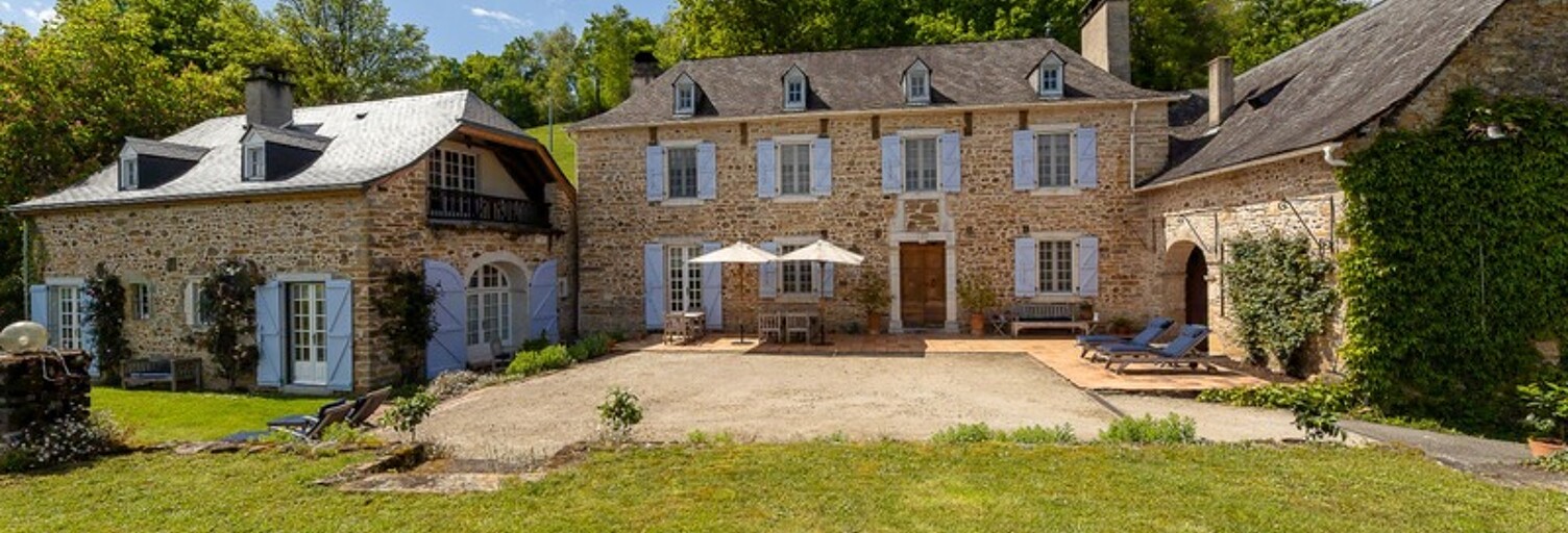 Maison 8 Pièces 450 m² à vendre à Gan (64290)