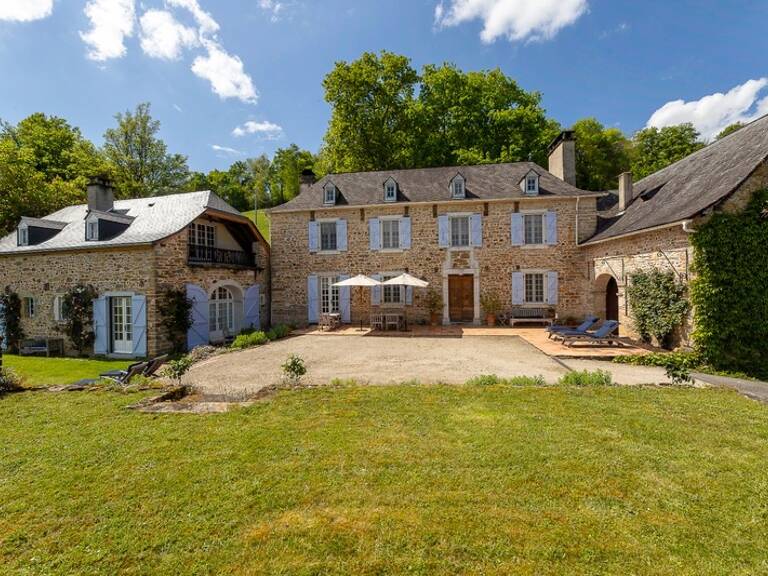 Pau (64) - À VENDRE - Propriété de 450m2 - Forêt et prairie de 20 ha avec vue exceptionnelle sur les Pyrénées au calme — photo 1
