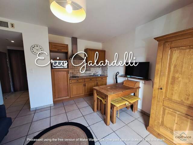 À vendre MAGNIFIQUE T1 meublé 24 m²  Propriano (20) centre-ville, à deux pas du port et des plages RAPPORT LOCATIF — photo du bien