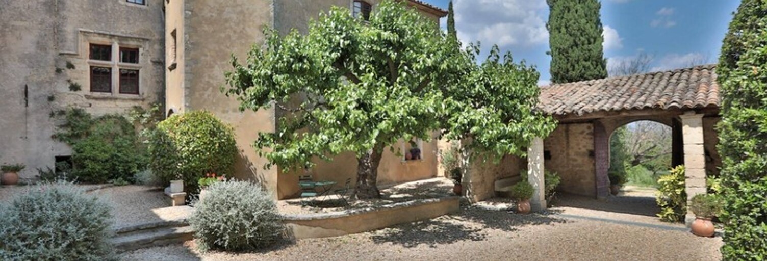 Maison 20 Pièces 1000 m² à vendre à Bonnieux (84480)