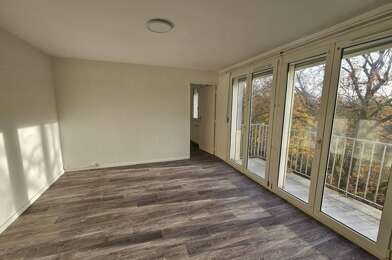 Appartement 4 pièces 588 €