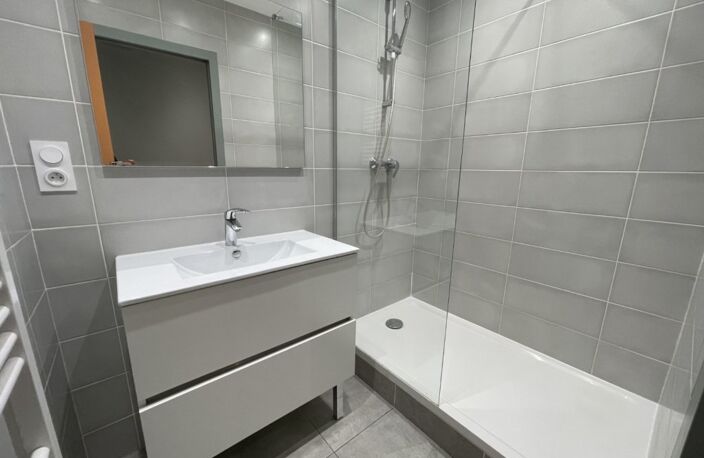 T2 — photo 3