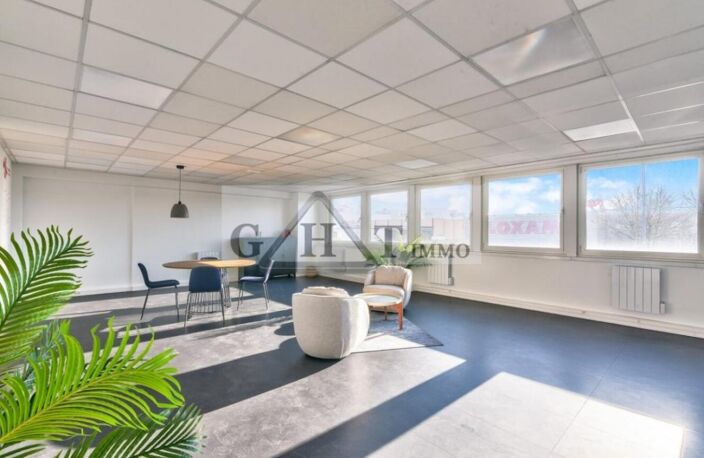 Entrepôt 358m² Aulnay-sous-Bois — photo 4