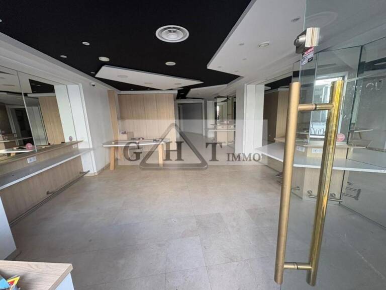 A VENDRE 70 M² DE BOUTIQUE A PARIS - ENPLACEMENT 1 — photo 1