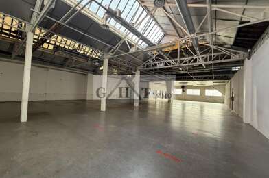 Local industriel  2200000 €