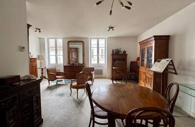 Rochefort hypercentre-ville, maison 3 chambres avec extérieur — photo du bien