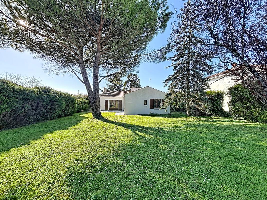 Villa / Maison 4 pièces  à vendre Périgny 17180