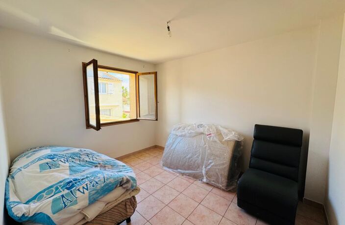 Maison de ville avec 2 terrasses et une vaste loggia de 30m2 à l'étage — photo 5