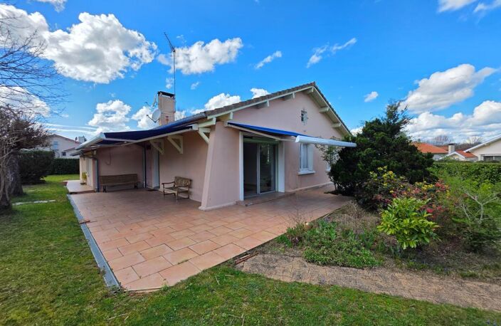 Saint-Pierre-du-Mont (40280) – Plain-pied de caractère sur 1 044 m² de jardin arboré — photo 2