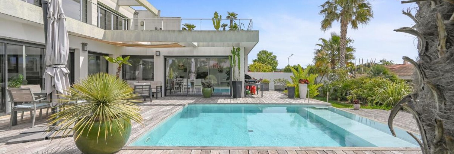 Maison 5 Pièces 250 m² à vendre à Sanary-sur-Mer (83110)