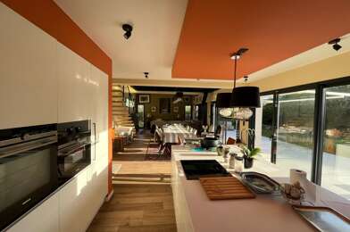 Maison 4 pièces 648800 €
