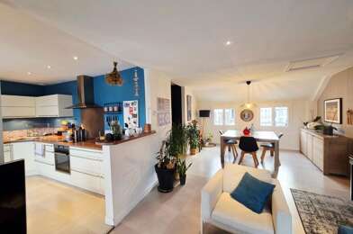 Appartement 4 pièces 242650 €