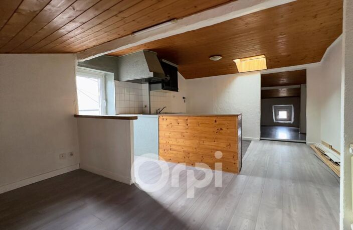 Immeuble de rapport – 6 T2 + local pro – Beaumont centre — photo 4