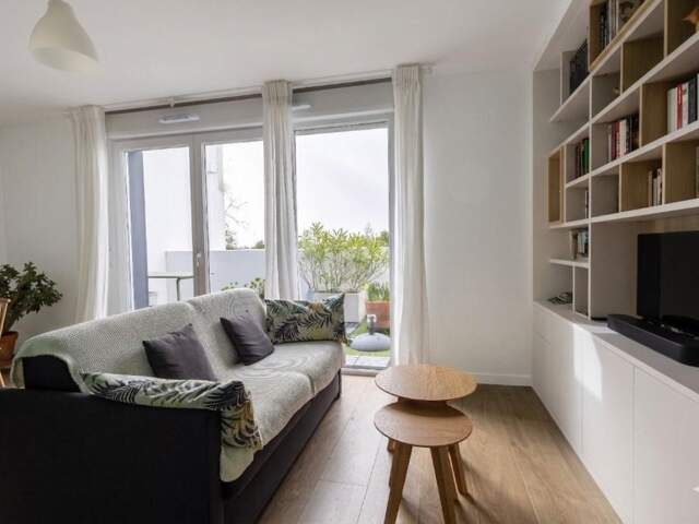 Appartement À Vendre — photo du bien