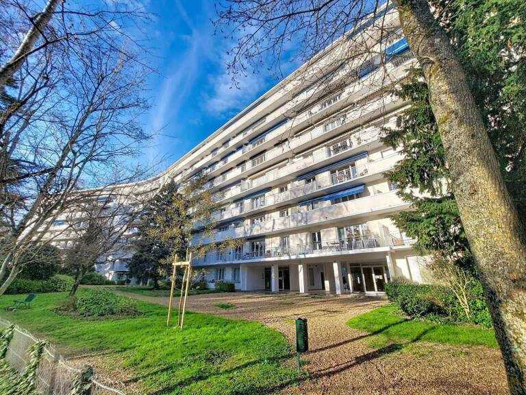 Appartement À Vendre — photo 1