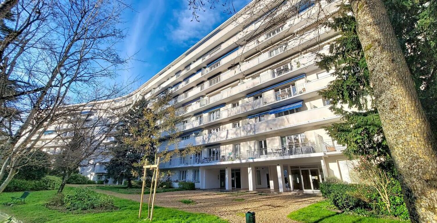 Appartement À Vendre — photo 1