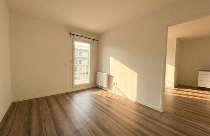 Appartement À Vendre — photo 2
