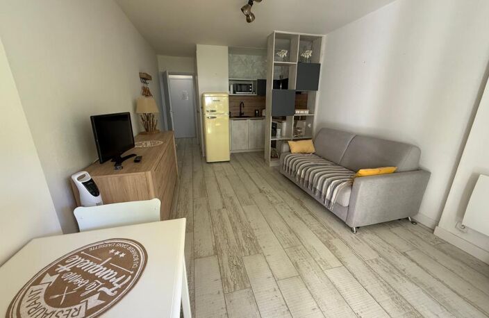 Studio en rez de jardin - Belle terrasse et jardinet - — photo 2