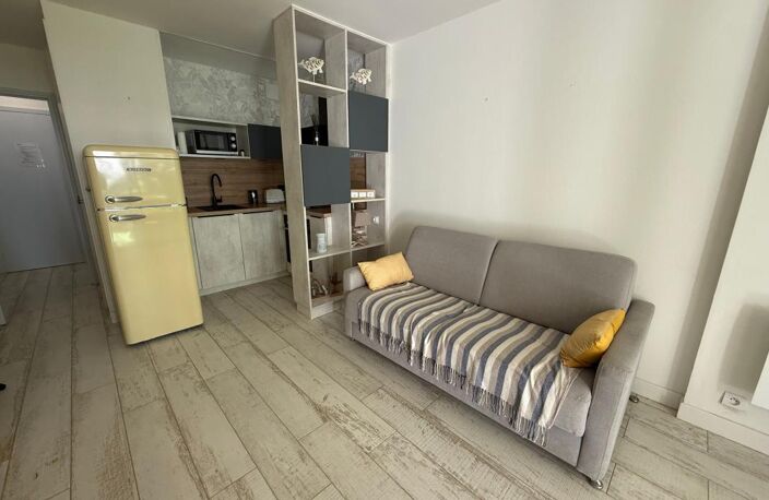 Studio en rez de jardin - Belle terrasse et jardinet - — photo 3