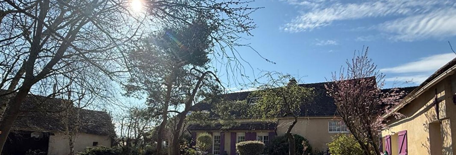 Maison 10 Pièces 230 m² à vendre à Mamers (72600)