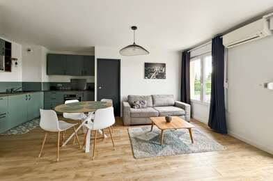 Appartement 3 pièces 870 €