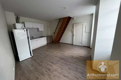 Appartement  328 €