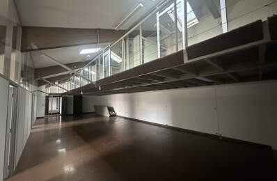 JEANNE-D'ARC - Plateau de 339m2 sur 2 niveaux - 980 000 EUR — photo du bien