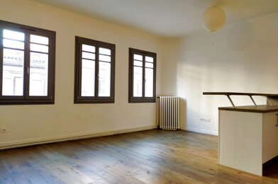 Appartement 3 pièces 1026 €