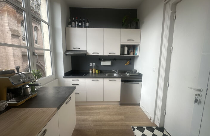 CARMES - Superbe T3 de 53m2 rénové - 350 000 EUR — photo 4