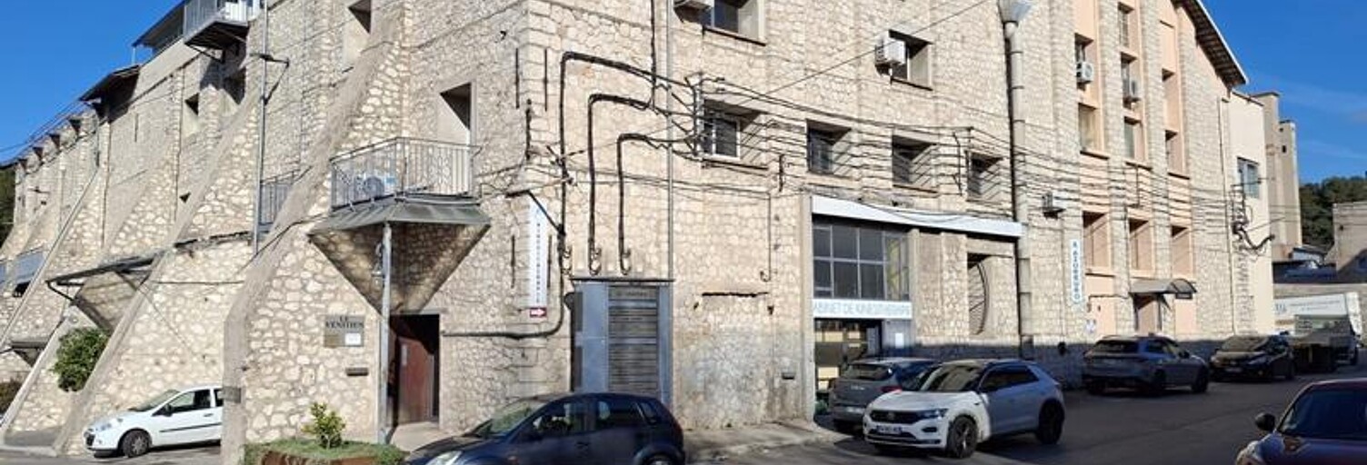 Commerce  40 m² à louer à Marseille 14 (13014)