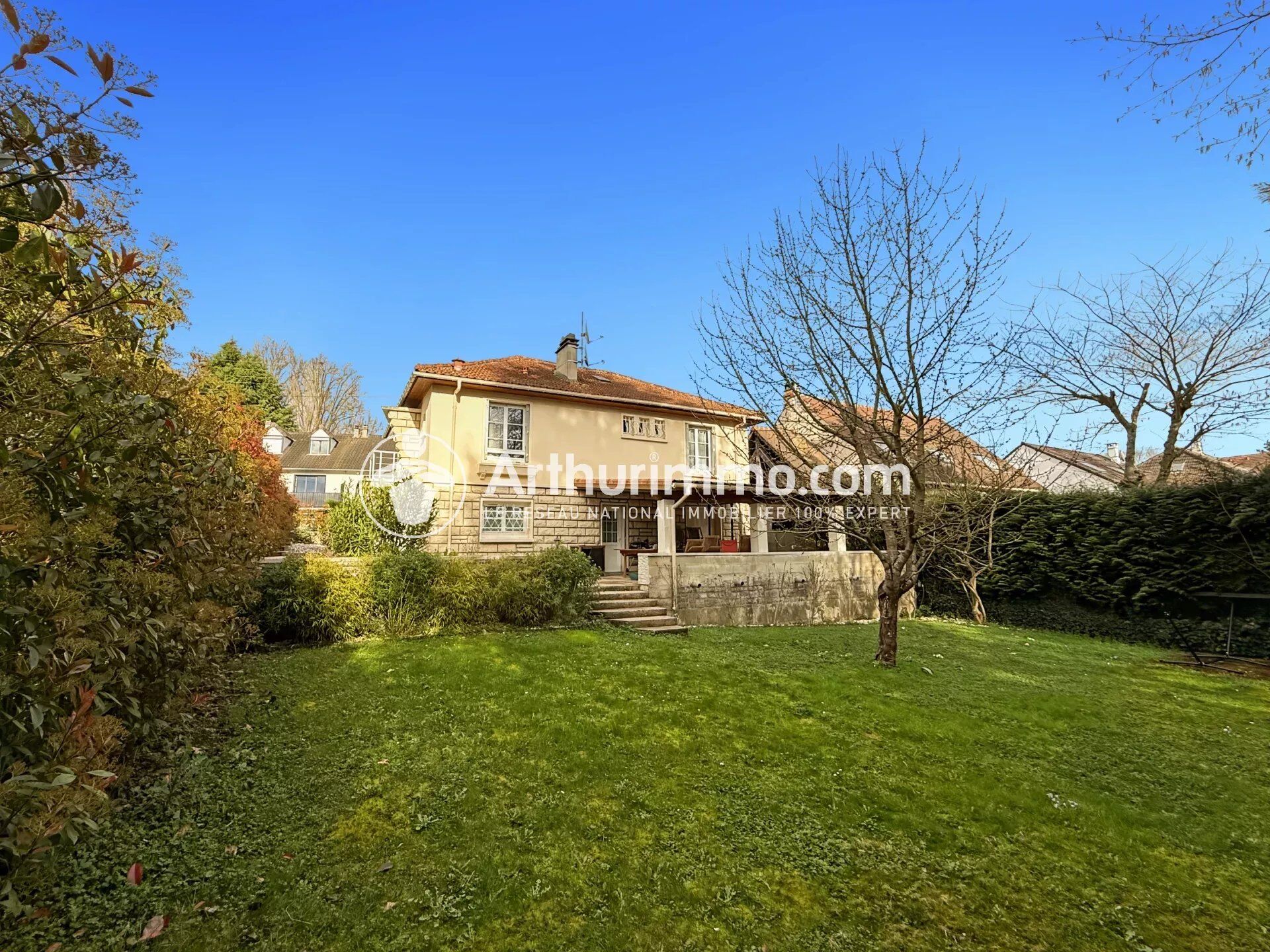 Maison 6 pièces 105 m² · à Soisy-sur-Seine · 105 m² · 379 000 €