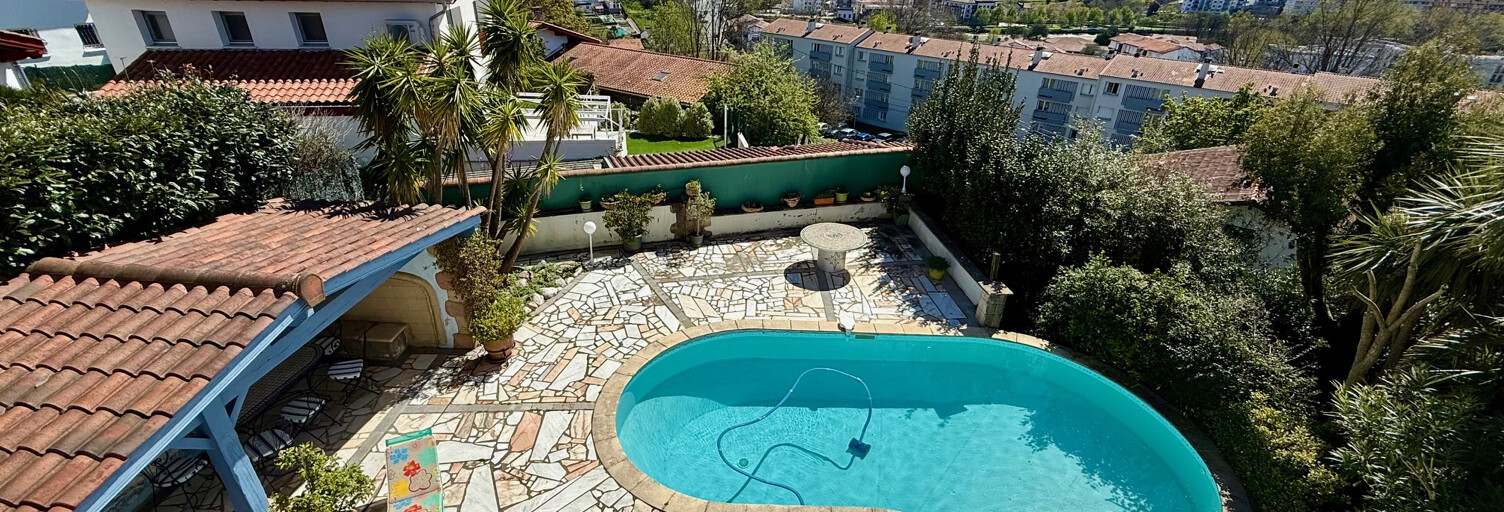 Maison 5 Pièces 172 m² à vendre à Urrugne (64122)