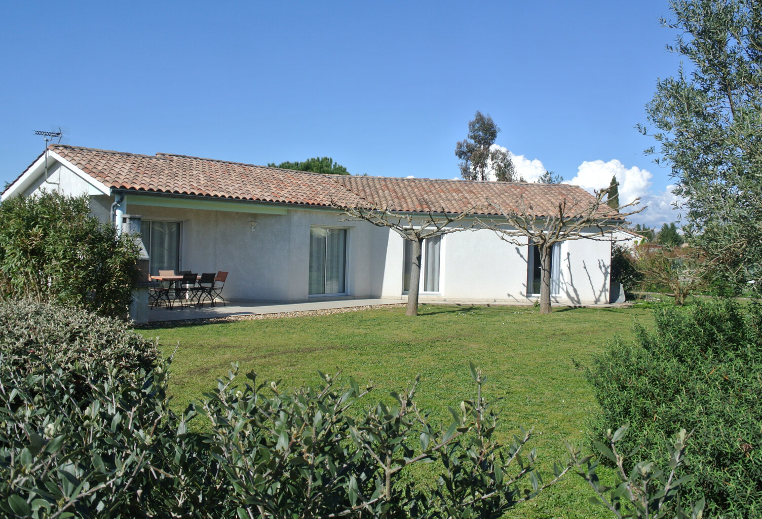 Maison a Sainte Bazeille de plain pied 4 chambres — photo 1
