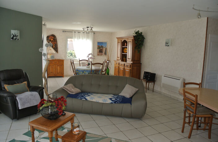 Maison a Sainte Bazeille de plain pied 4 chambres — photo 5