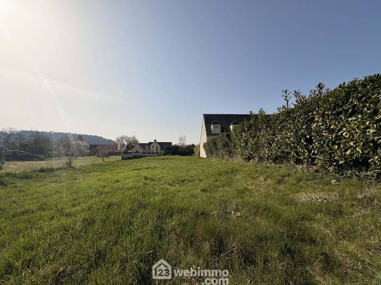 Terrain constructible - 594m² - Bruyères-et-Montbérault — photo 1