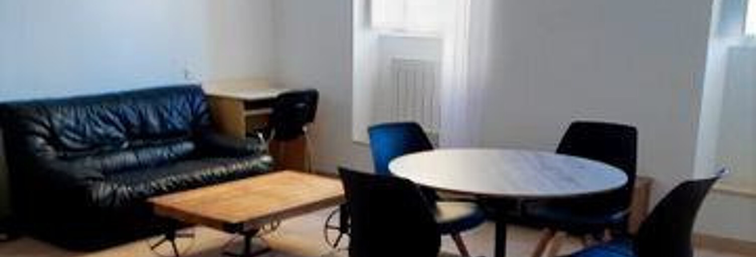 Appartement 1 Pièce 40 m² à louer à Bagnols-sur-Cèze (30200)