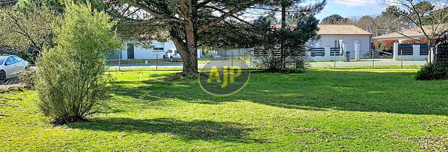 Terrain  917 m² à vendre à Hourtin (33990)