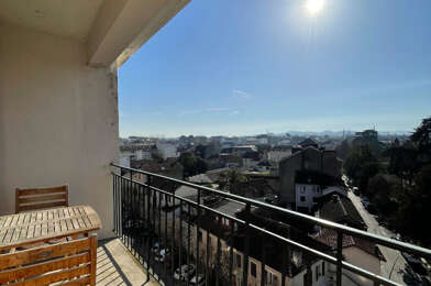 Appartement 3 pièces 910 €