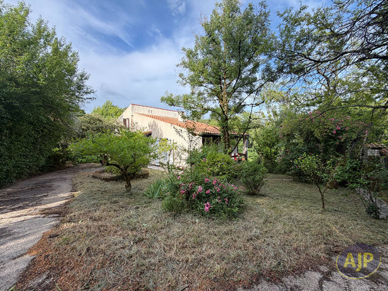 Centre de Pons — photo 1