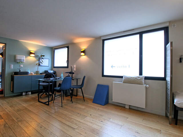 A VENDRE - LOCAL PROFESSIONNEL RENOVE - SECTEUR CATHEDRALE — photo du bien