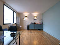 A VENDRE - LOCAL PROFESSIONNEL RENOVE - SECTEUR CATHEDRALE — photo 2