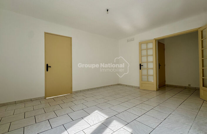 Appartement P4 de 70 m² parking et cave - Nîmes — photo 2