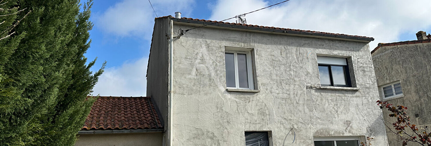 Maison 4 Pièces 79 m² à louer à Rochefort (17300)