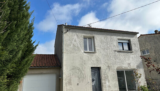 Villa / Maison 4 pièces  à louer Rochefort 17300