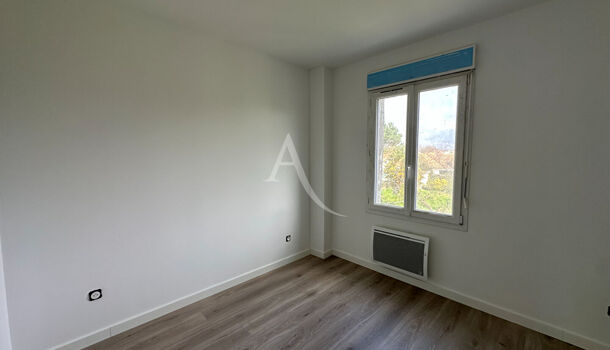 Villa / Maison 4 pièces  à louer Rochefort 17300