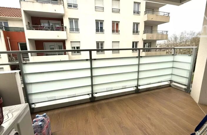 Appartement T2 entierment rénové de 52.34m² à Villeurbanne — photo 2